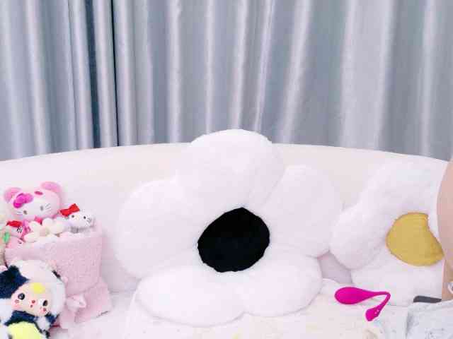 Lylybaby webcam