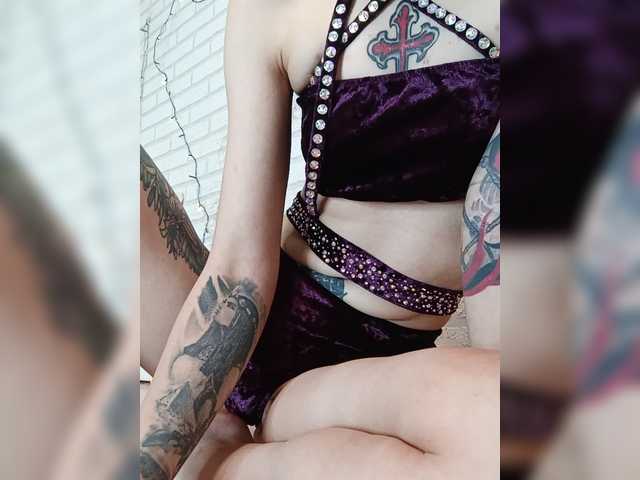 Nastya-Fox69 live cam on BongaCams
