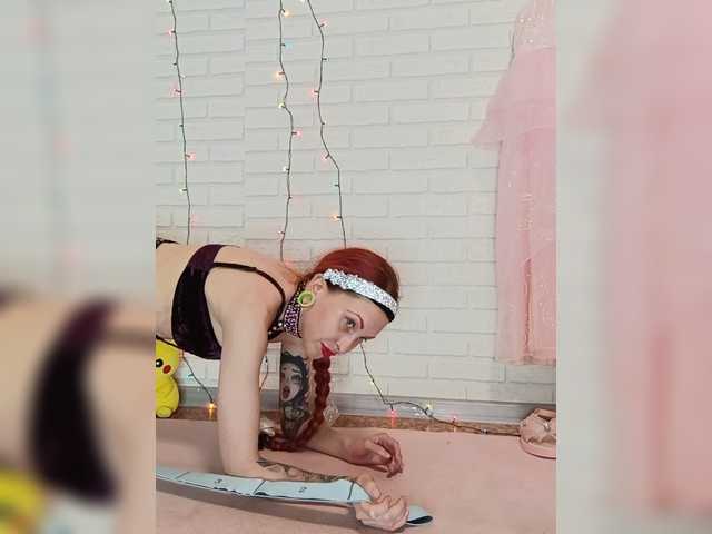 Nastya-Fox69 live cam on BongaCams