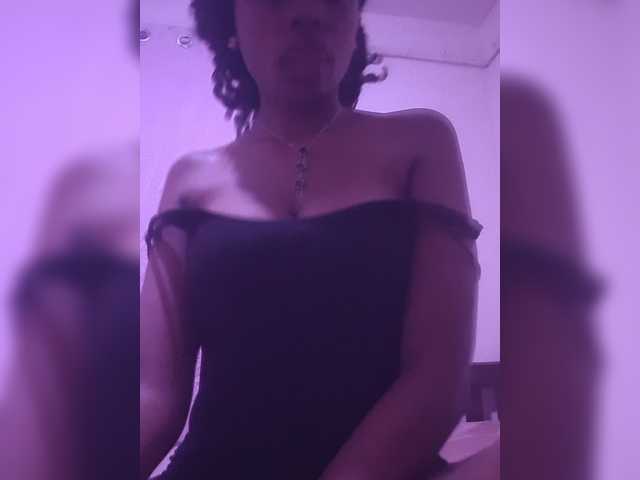 ShaazzyM live cam on BongaCams