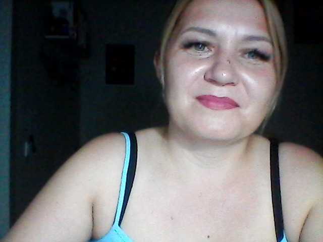 CosandraMix live cam on BongaCams