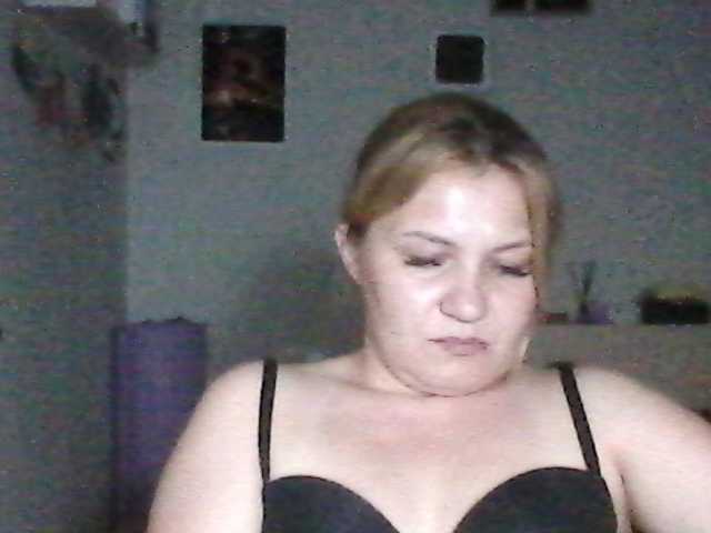 CosandraMix live cam on BongaCams