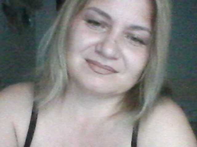 CosandraMix live cam on BongaCams