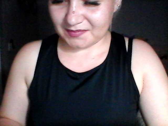 CosandraMix live cam on BongaCams