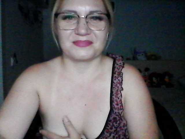 CosandraMix Live Cam on BongaCams