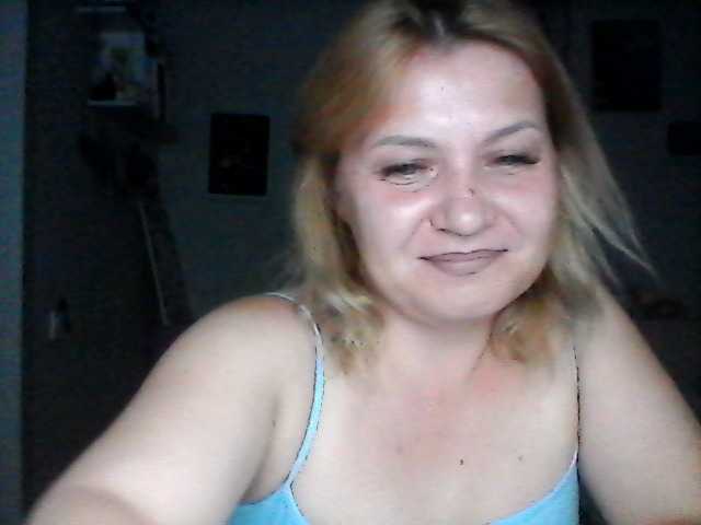 CosandraMix live cam on BongaCams