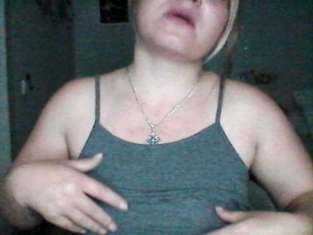 CosandraMix live cam on BongaCams