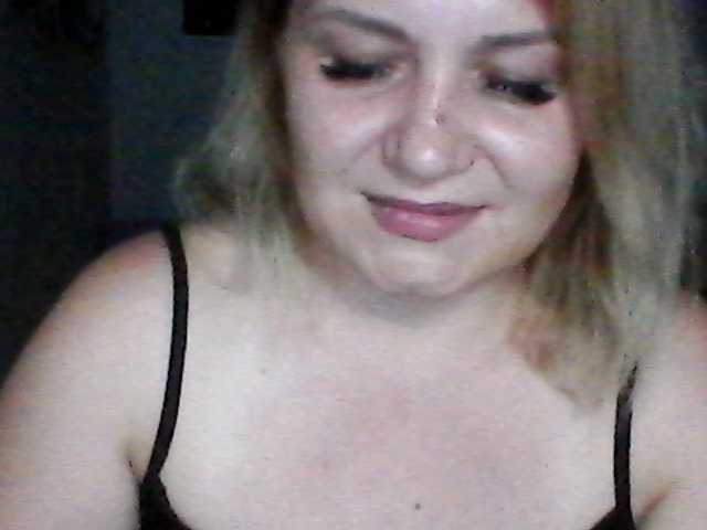CosandraMix live webcam show