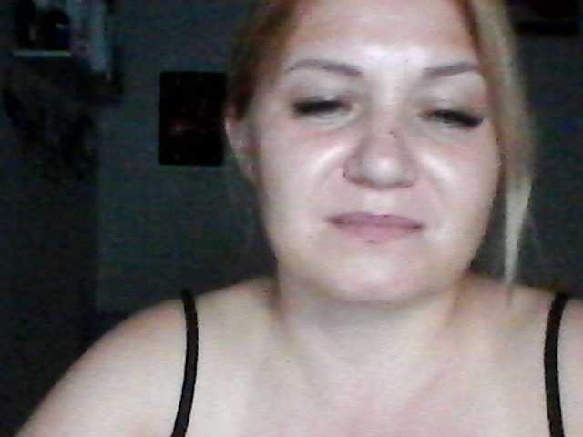 CosandraMix live cam on BongaCams