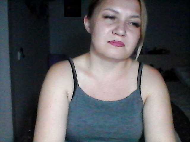CosandraMix live cam on BongaCams