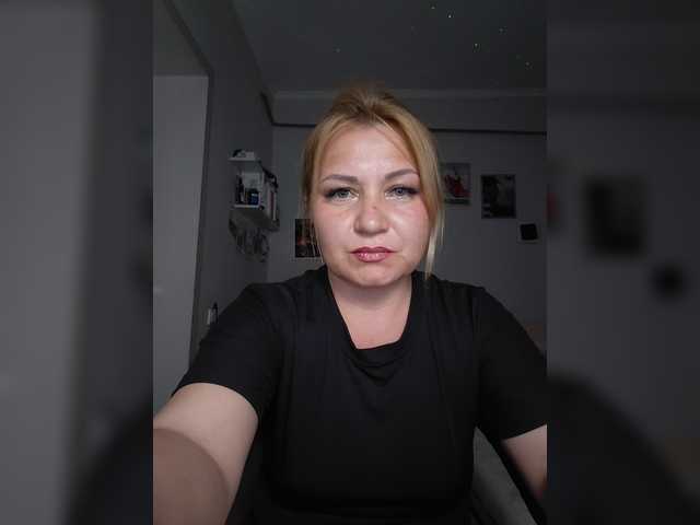 CosandraMix live webcam show