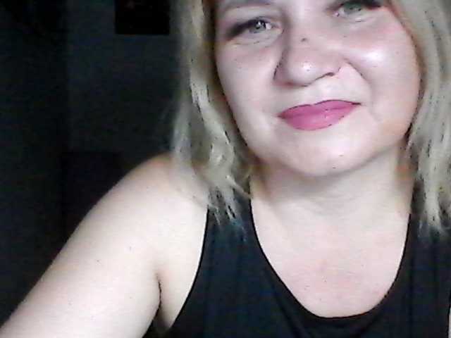 CosandraMix live cam on BongaCams