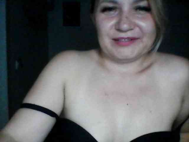CosandraMix Live Webcam on BongaCams
