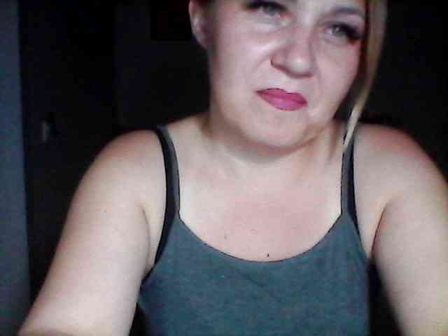 CosandraMix Live Webcam on BongaCams