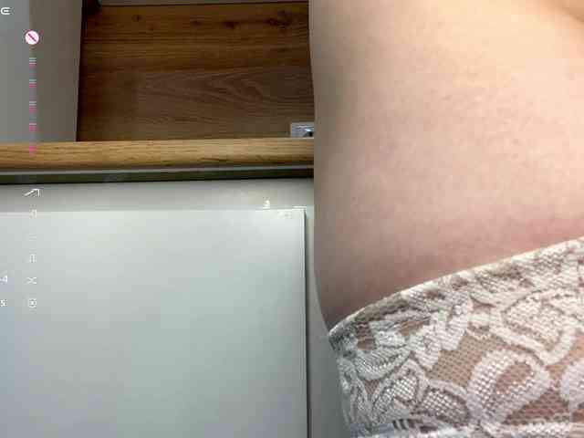 MilaJess webcam