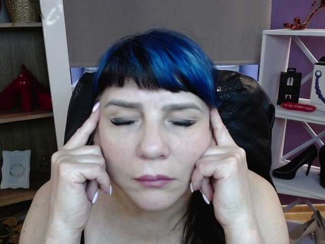 velvetgloria live cam on BongaCams