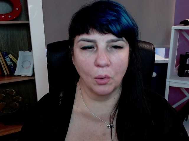 velvetgloria live cam on BongaCams