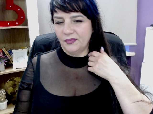 velvetgloria live cam on BongaCams