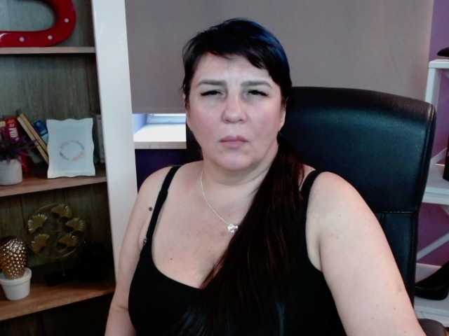 velvetgloria live cam on BongaCams
