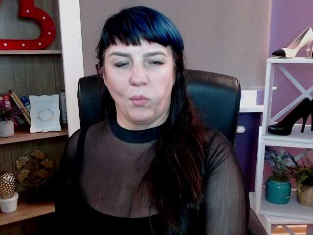 velvetgloria live cam on BongaCams