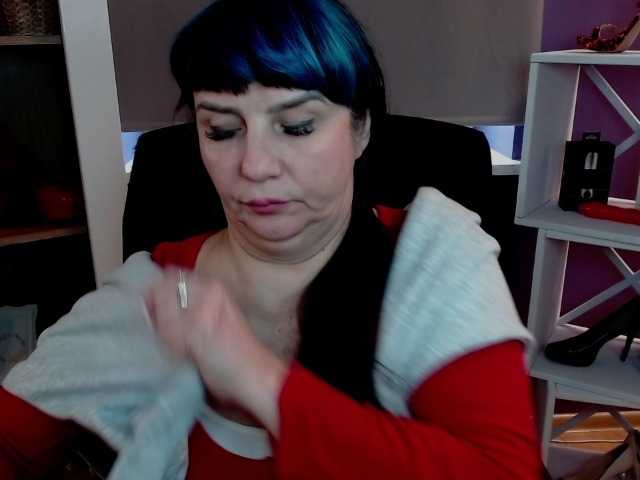velvetgloria live cam preview