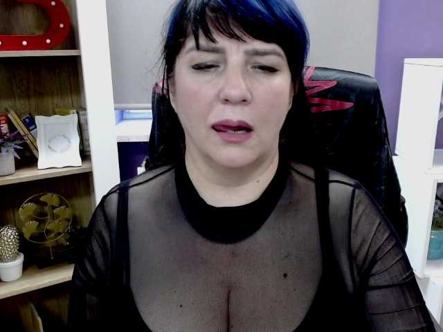 velvetgloria live webcam show