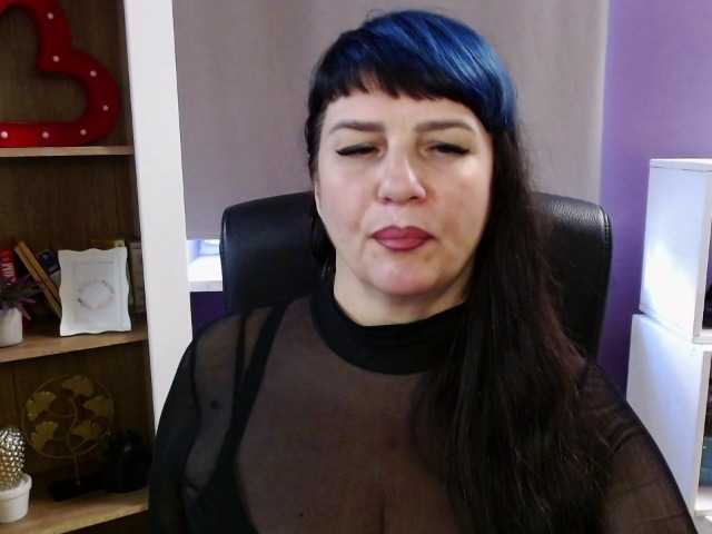 velvetgloria live cam on BongaCams