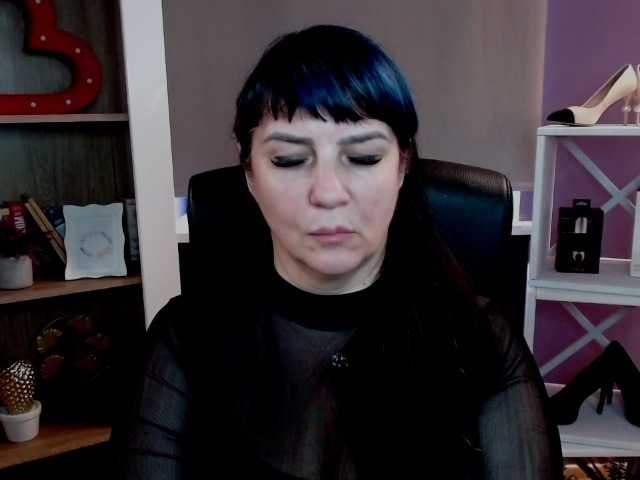velvetgloria live cam on BongaCams