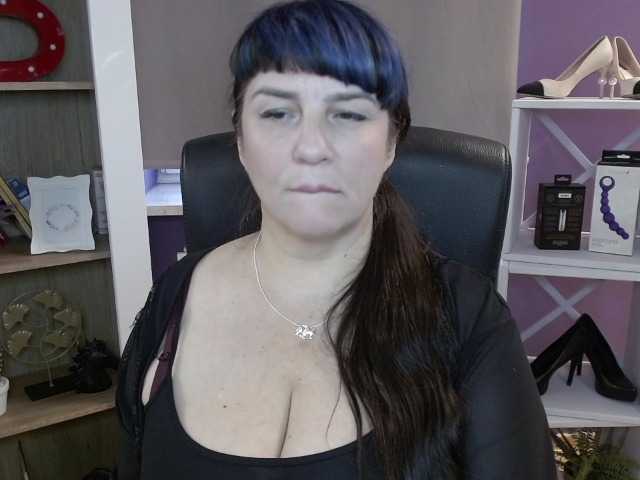 velvetgloria live cam on BongaCams