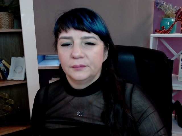 velvetgloria live cam on BongaCams