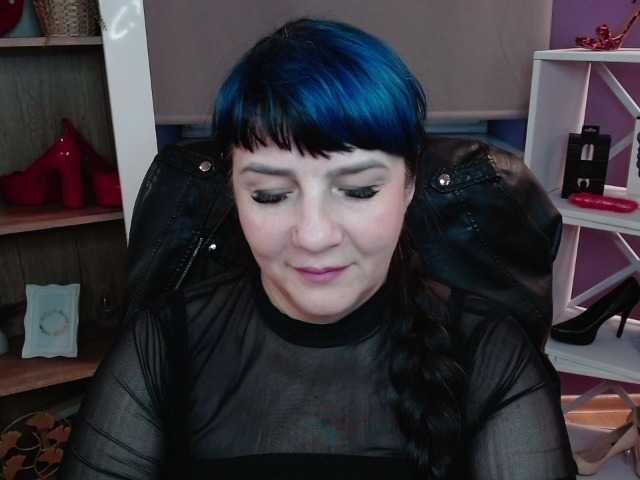 velvetgloria live cam on BongaCams