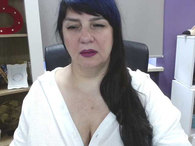 velvetgloria live cam on BongaCams