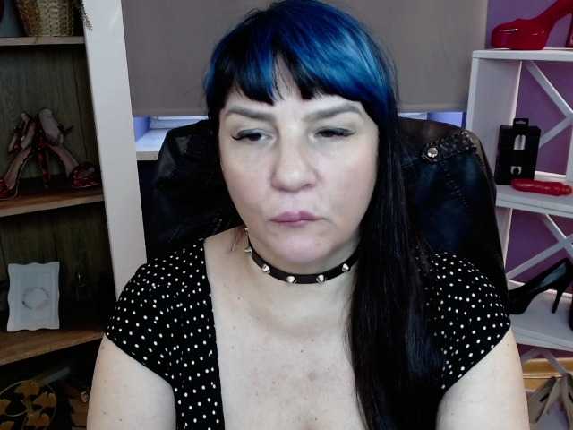 velvetgloria live cam on BongaCams