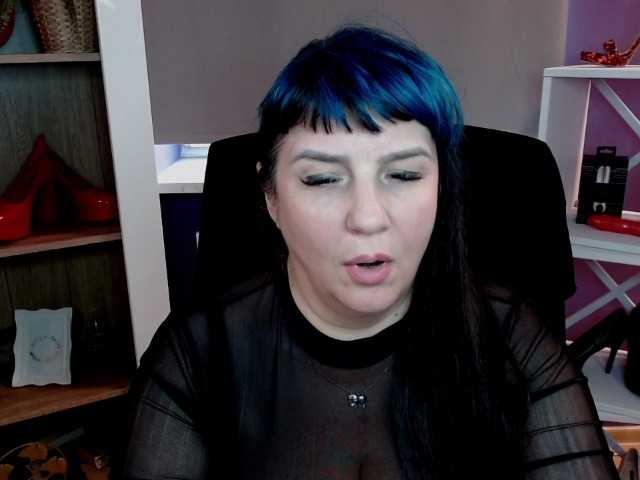 velvetgloria live cam on BongaCams