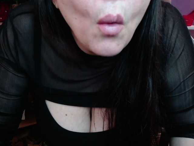 Velvetgloria on Bongacams