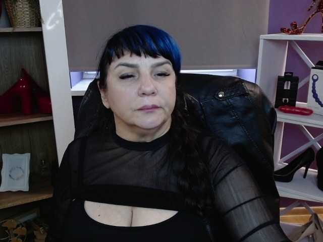 velvetgloria live cam on BongaCams