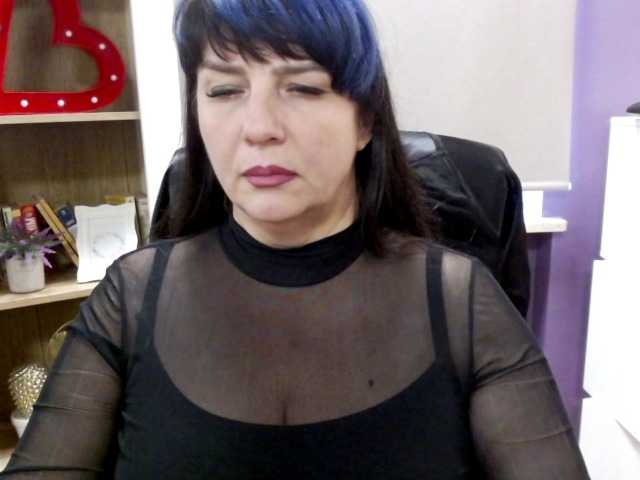 velvetgloria live webcam show