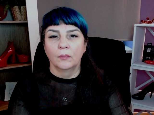 velvetgloria live cam preview