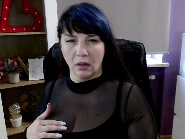 velvetgloria live webcam show