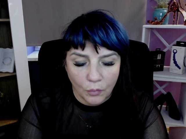 velvetgloria live cam on BongaCams