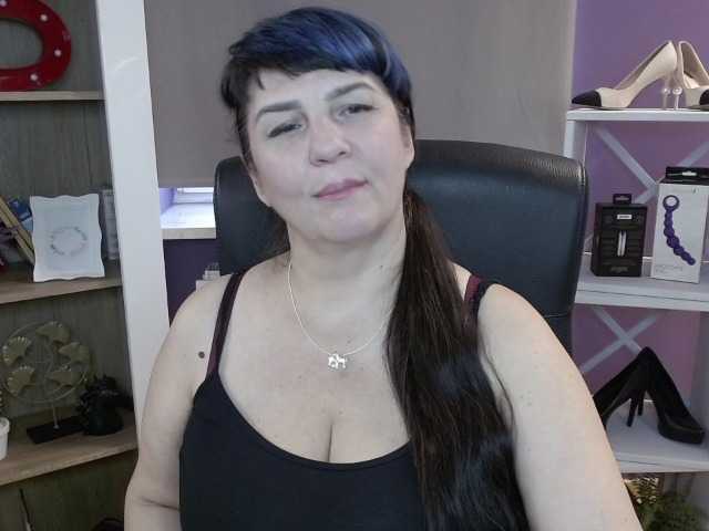 velvetgloria live cam on BongaCams
