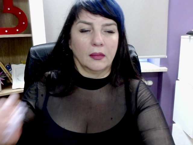 velvetgloria live webcam show