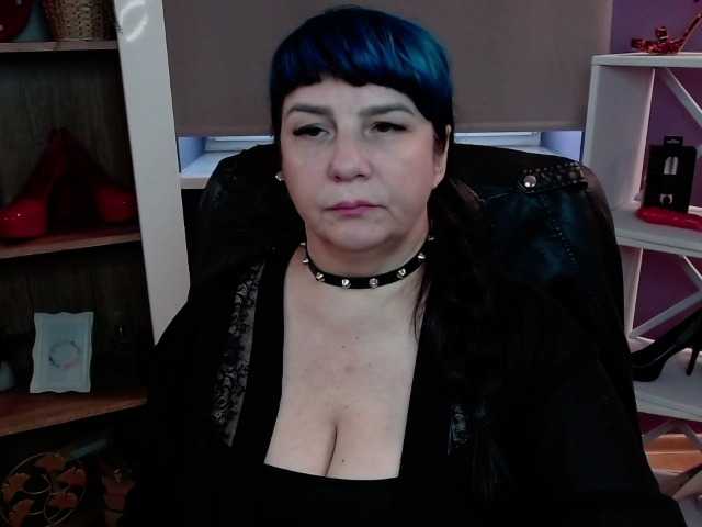 velvetgloria live cam on BongaCams
