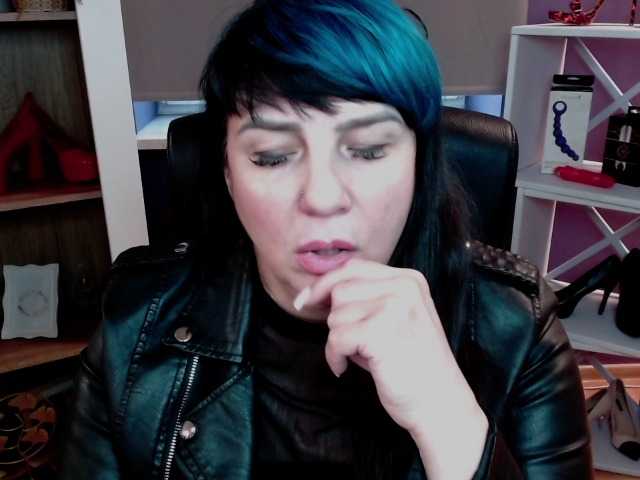 velvetgloria live cam on BongaCams