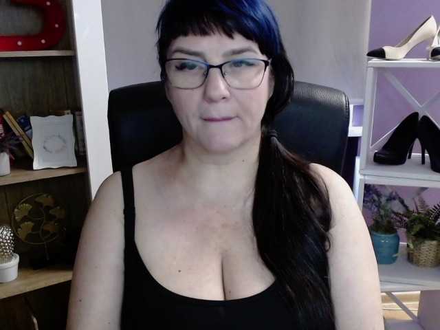 velvetgloria live cam on BongaCams