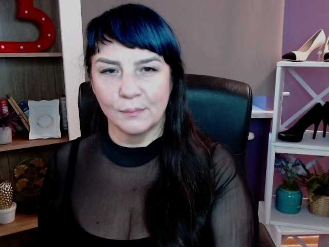 velvetgloria live cam on BongaCams