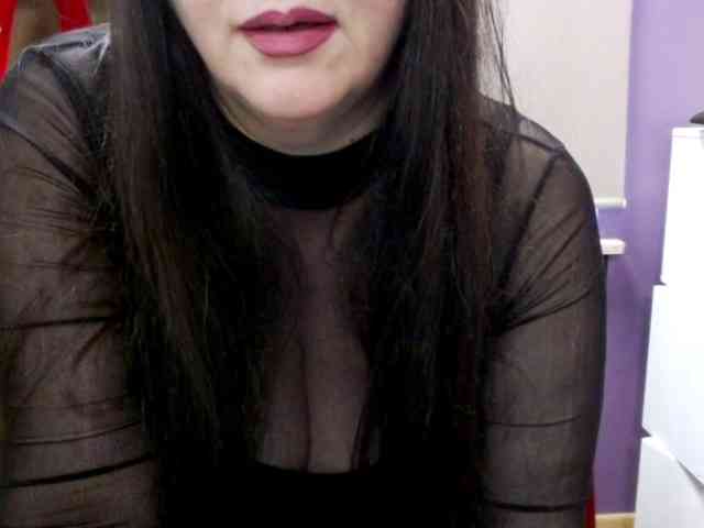 Model: velvetgloria