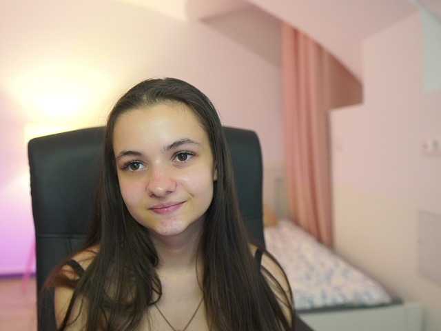 Zoenica live cam on BongaCams