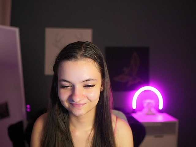 Zoenica live cam on BongaCams
