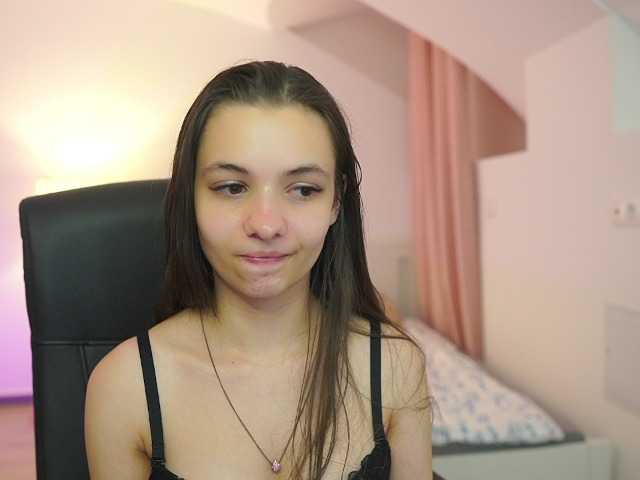 Zoenica live cam on BongaCams